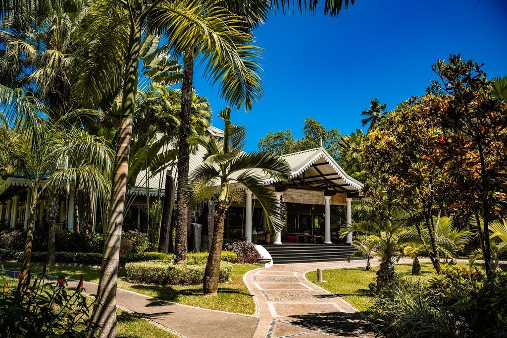 Luxusreise Seychellen Deutschland – private Villa mit Meerblick

